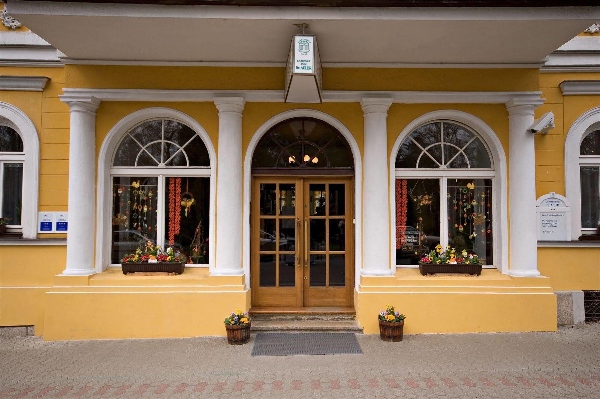 阿德勒博士Spa加库尔酒店 Františkovy Lázně 外观 照片
